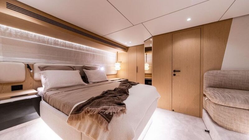 AZIMUT 62 FLY
